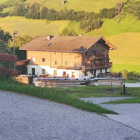 Hintergugg Farmház *